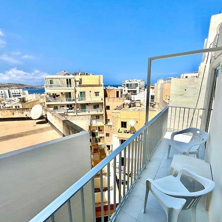Spacious 2Br Penthouse With A Large Front-Terrace - Close To Bugibba Perched Beach Сейнт Полс Бей Екстериор снимка