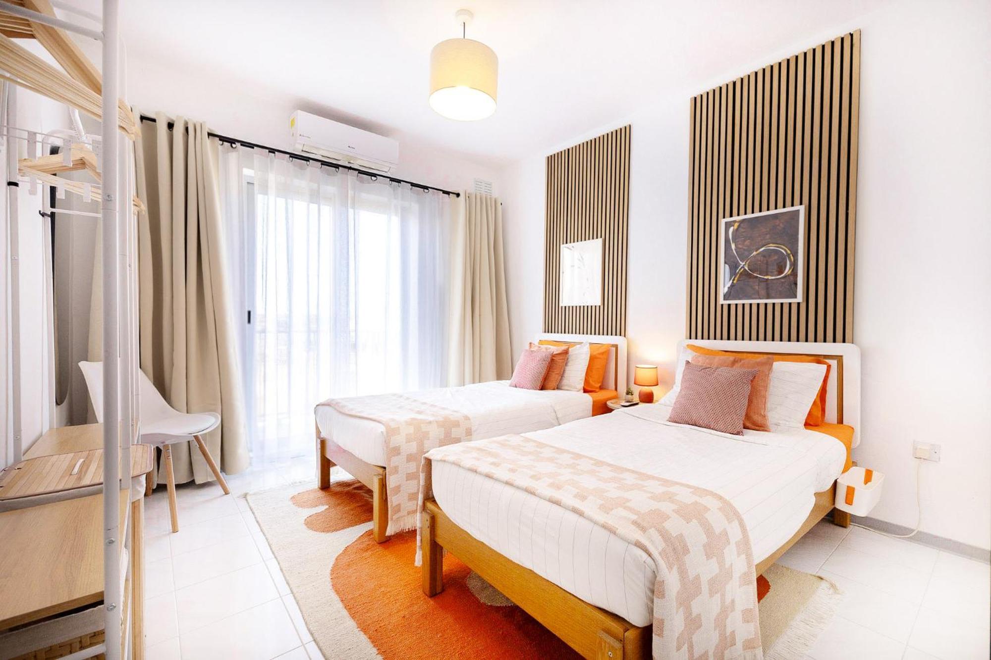 Spacious 2Br Penthouse With A Large Front-Terrace - Close To Bugibba Perched Beach Сейнт Полс Бей Екстериор снимка